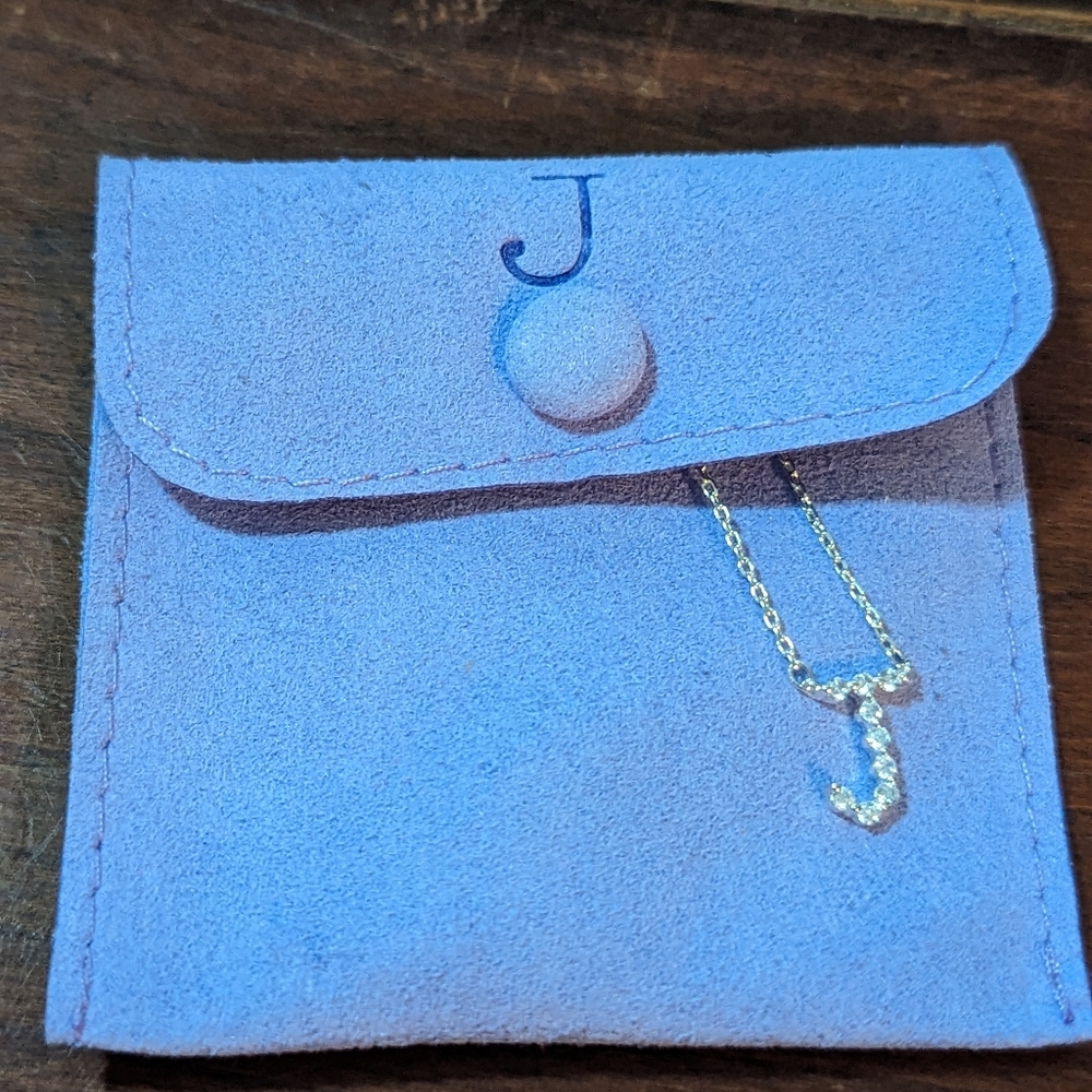 "J" - Rhinestone necklace - Picture 3 of 4